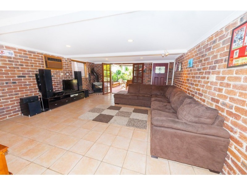 13 Paten Street, North Ipswich QLD 4305
