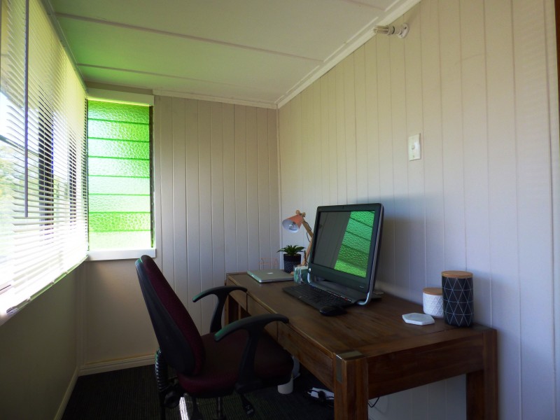 4 Berlin Street, Rosewood QLD 4340