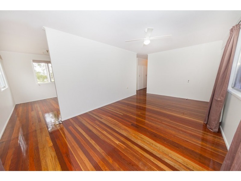 18 Raceview Street, Raceview QLD 4305