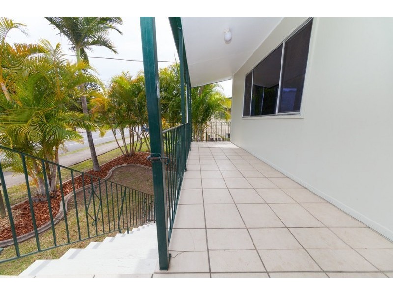 18 Raceview Street, Raceview QLD 4305