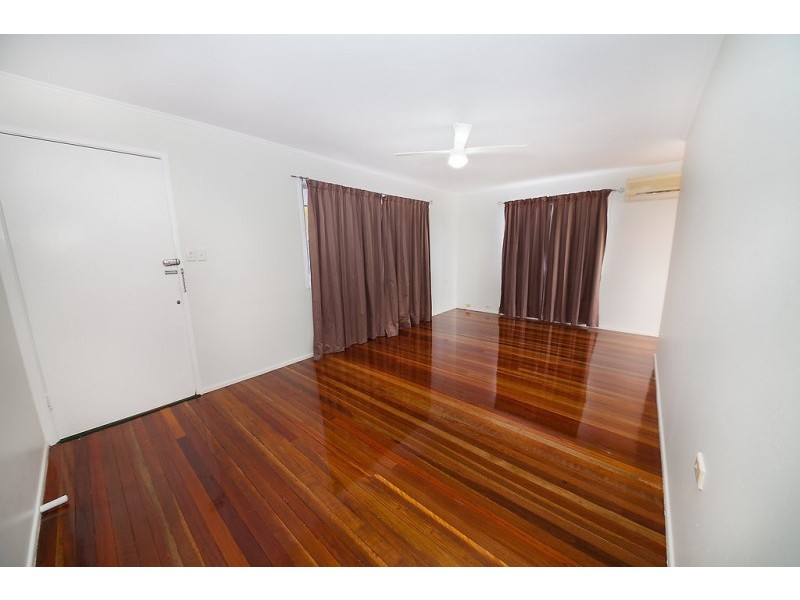18 Raceview Street, Raceview QLD 4305