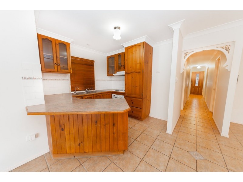11 Fitzroy Street, Churchill QLD 4305