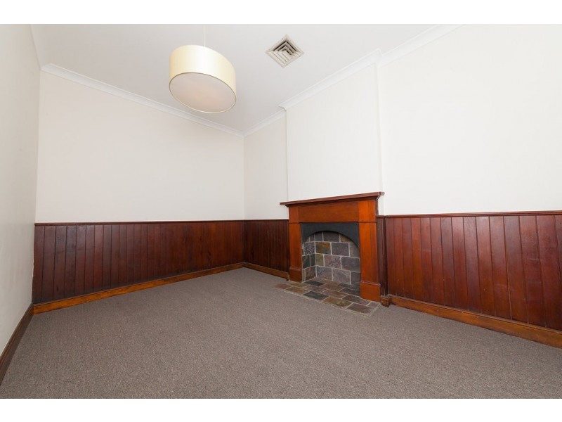 10 Murphy Street, Ipswich QLD 4305