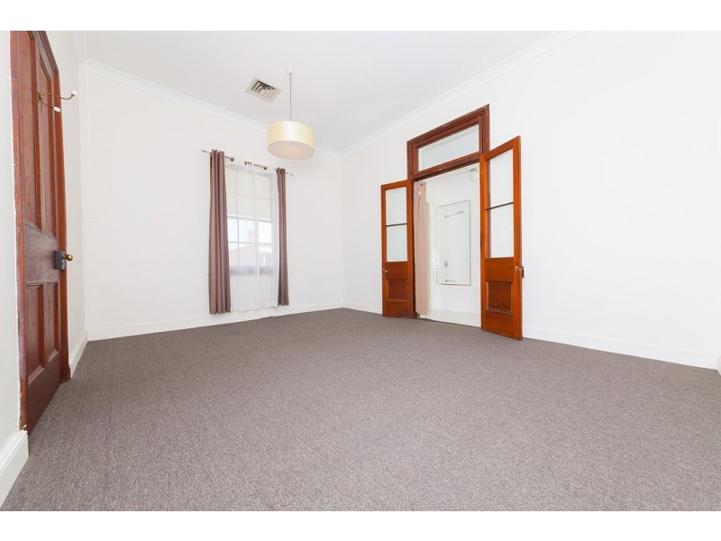 10 Murphy Street, Ipswich QLD 4305