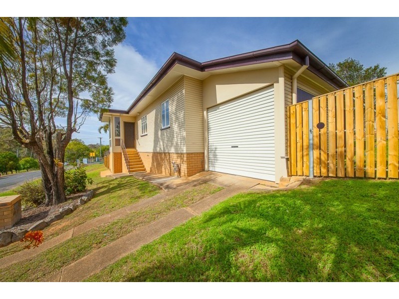 1 Simmons Road, North Ipswich QLD 4305