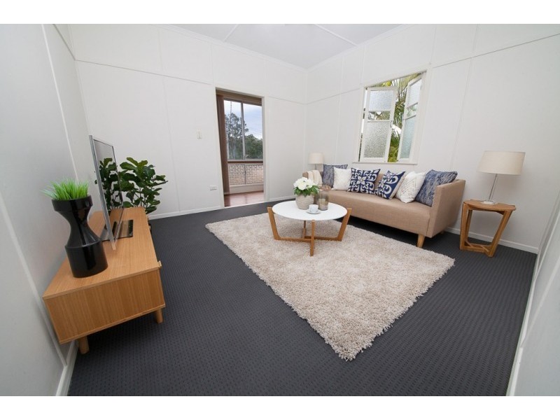 1 Simmons Road, North Ipswich QLD 4305