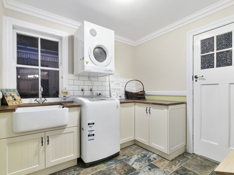 15 Joffre Street, Booval QLD 4304