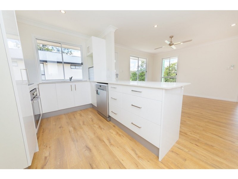 10 Vauxhall Street, North Tivoli QLD 4305