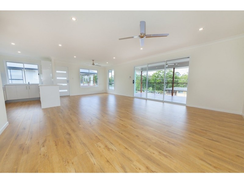 10 Vauxhall Street, North Tivoli QLD 4305