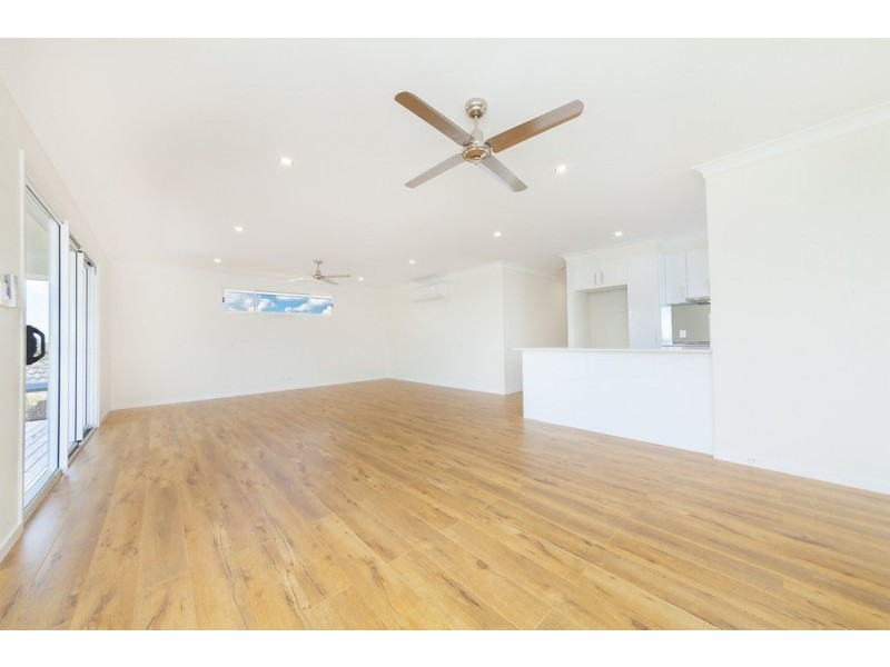 10 Vauxhall Street, North Tivoli QLD 4305