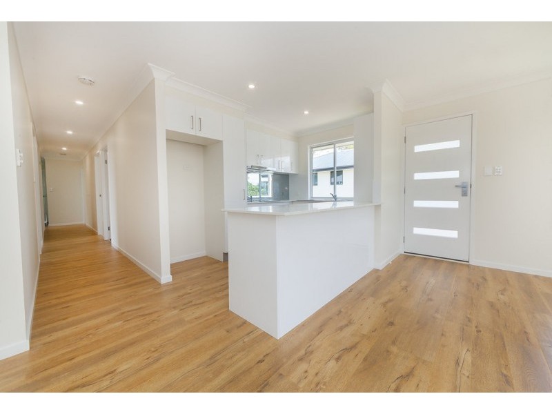 10 Vauxhall Street, North Tivoli QLD 4305