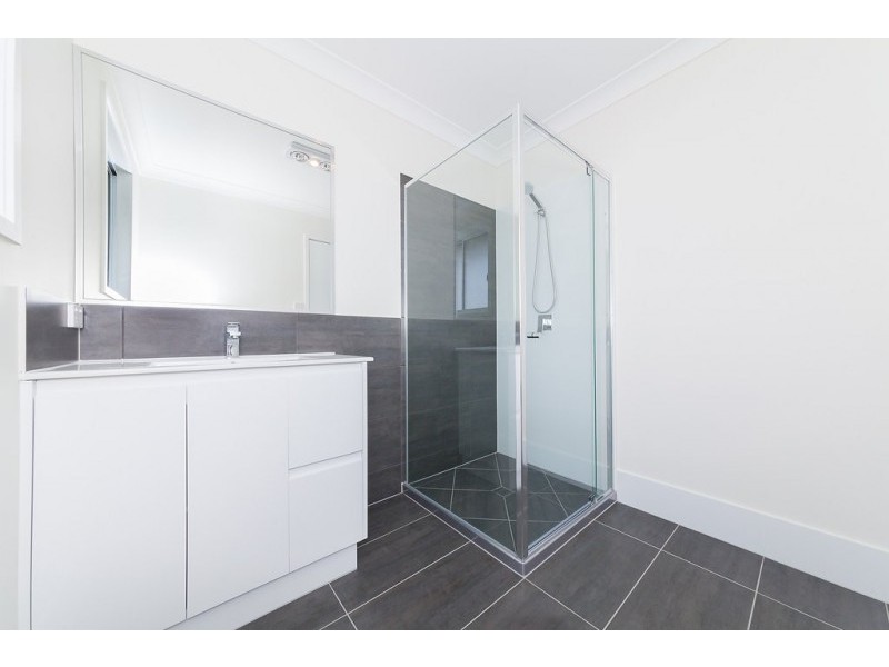 10 Vauxhall Street, North Tivoli QLD 4305