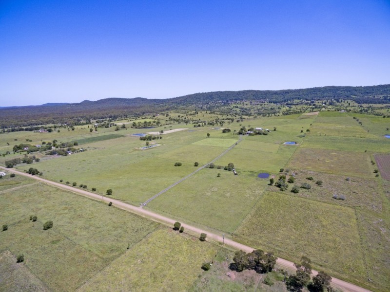 61 Henderson Road, Lanefield QLD 4340