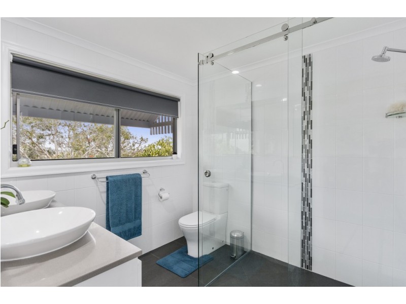 61 Henderson Road, Lanefield QLD 4340