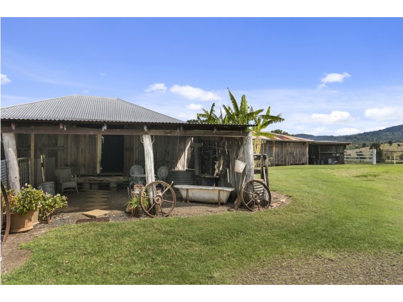 61 Henderson Road, Lanefield QLD 4340