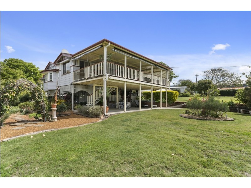 61 Henderson Road, Lanefield QLD 4340