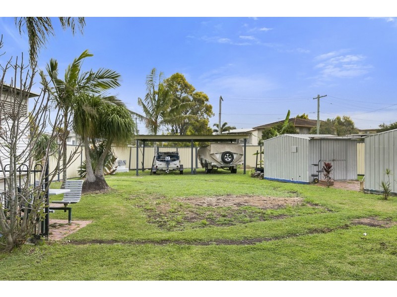 1 Madden Street, Silkstone QLD 4304