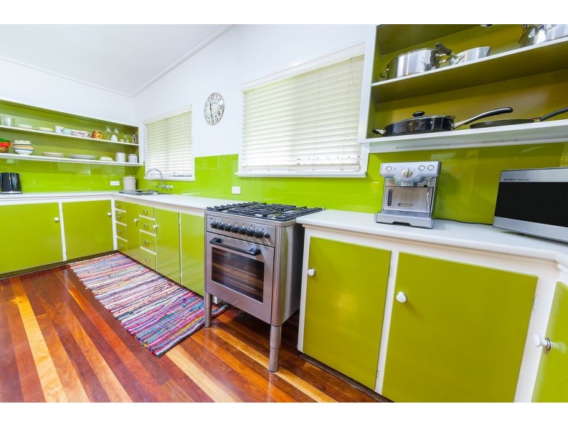 11 Jellicoe Street, Brassall QLD 4305