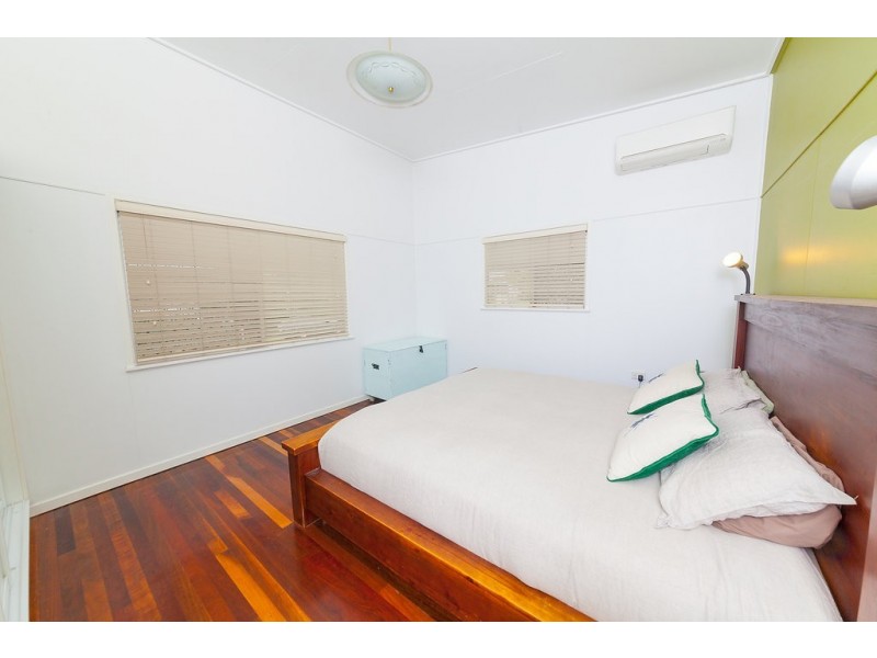 11 Jellicoe Street, Brassall QLD 4305