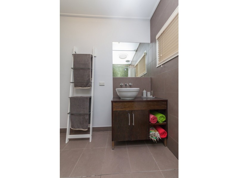 11 Jellicoe Street, Brassall QLD 4305