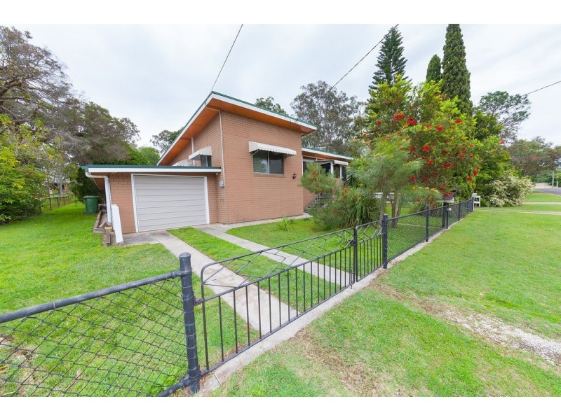 11 Jellicoe Street, Brassall QLD 4305