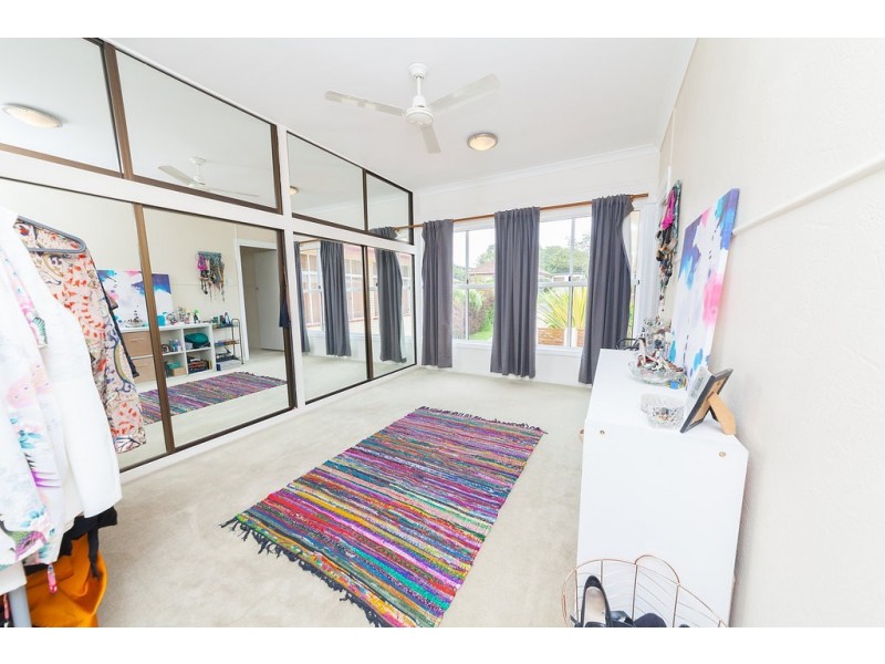 5 Menzies Lane, Eastern Heights QLD 4305