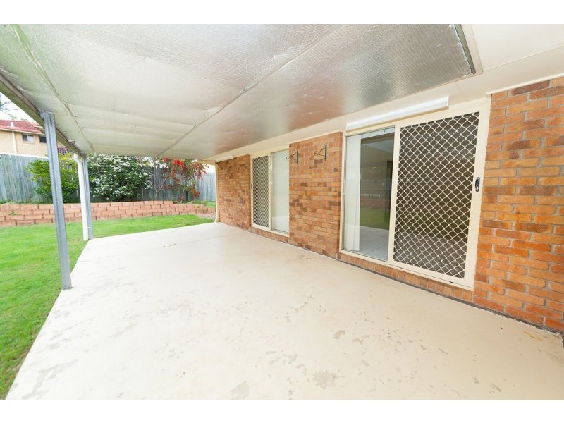 4 Catherine Place, Flinders View QLD 4305