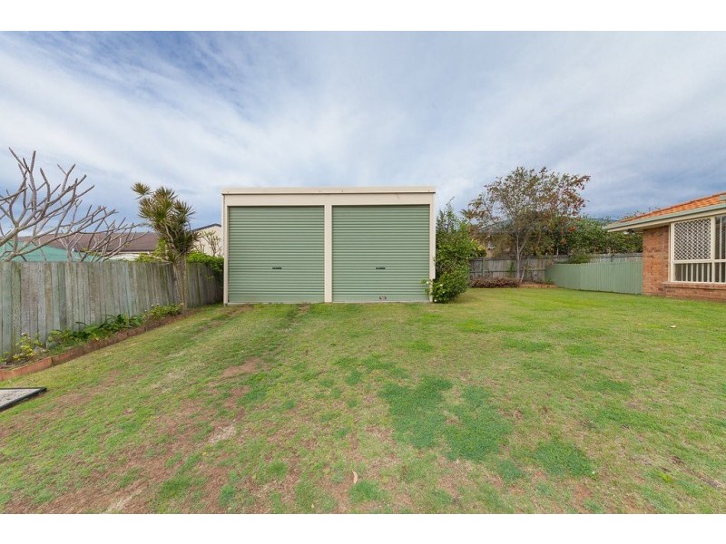 4 Catherine Place, Flinders View QLD 4305