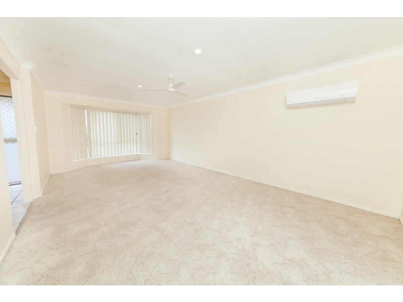 4 Catherine Place, Flinders View QLD 4305