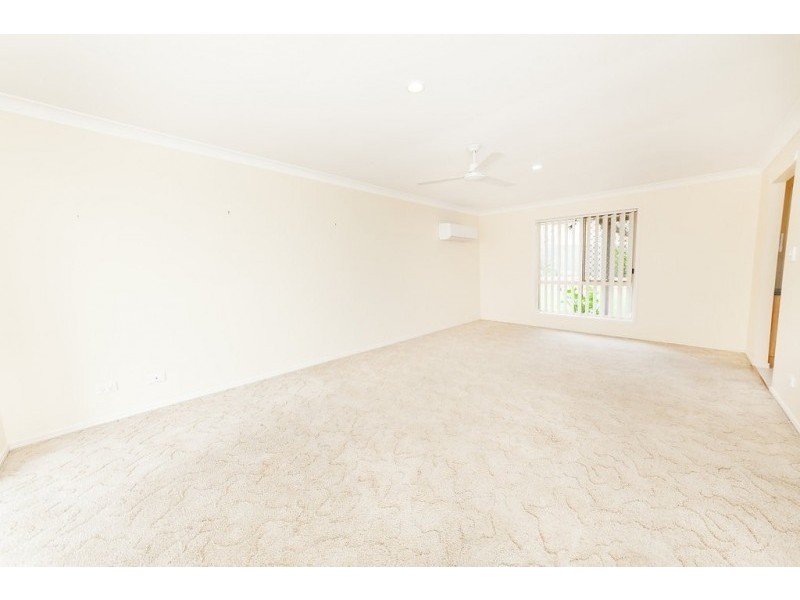 4 Catherine Place, Flinders View QLD 4305