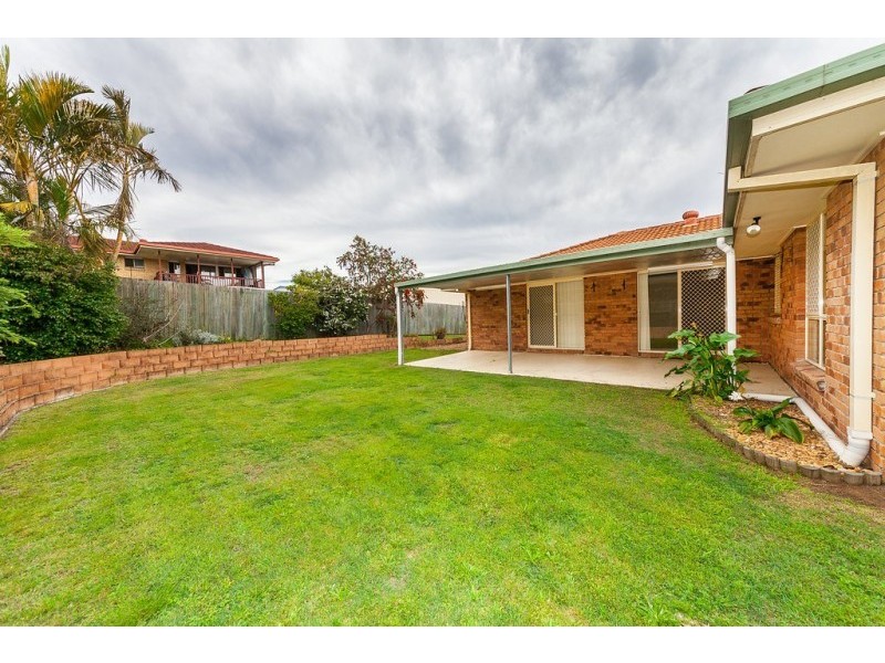 4 Catherine Place, Flinders View QLD 4305