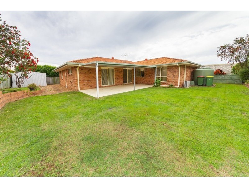 4 Catherine Place, Flinders View QLD 4305