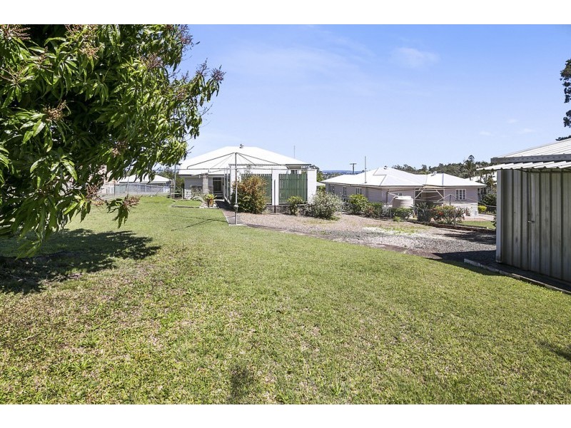 14 McMahon Street, Bundamba QLD 4304