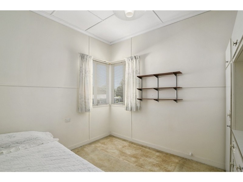 14 McMahon Street, Bundamba QLD 4304