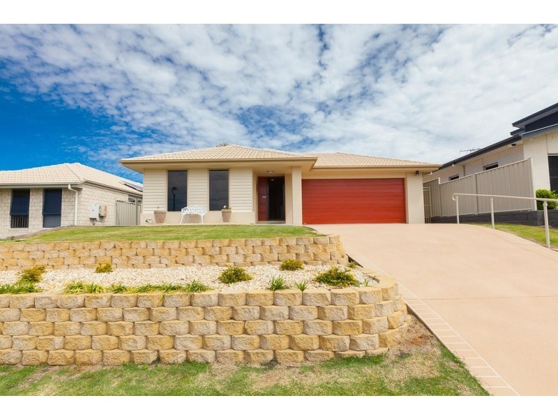 11 Dalray Drive, Raceview QLD 4305