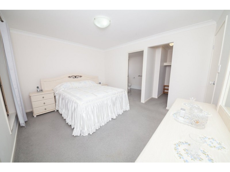 11 Dalray Drive, Raceview QLD 4305