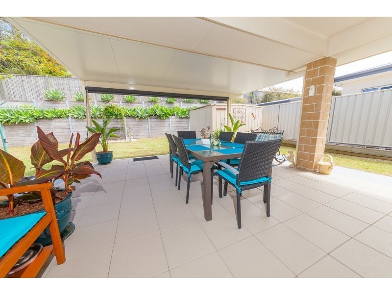 11 Dalray Drive, Raceview QLD 4305
