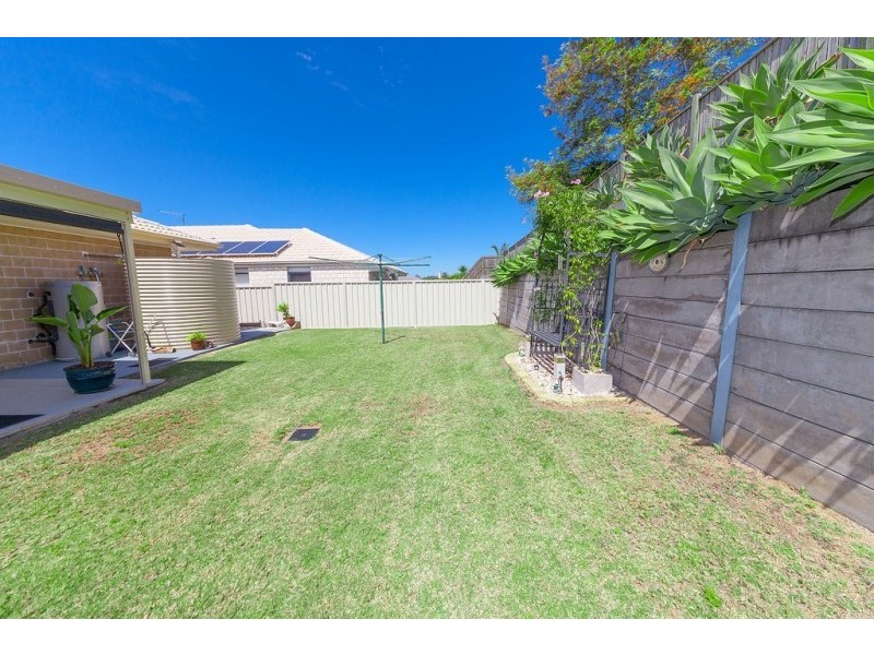 11 Dalray Drive, Raceview QLD 4305