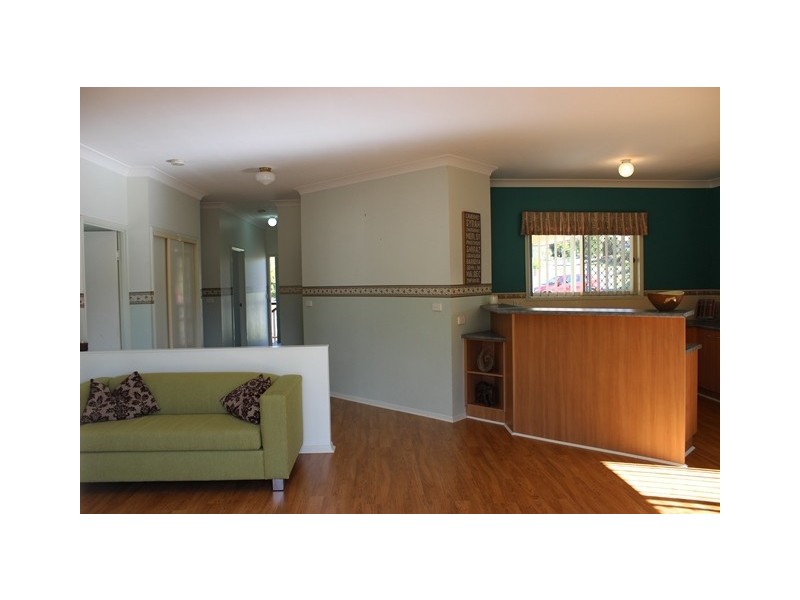 124 Willowtree Drive, Flinders View QLD 4305