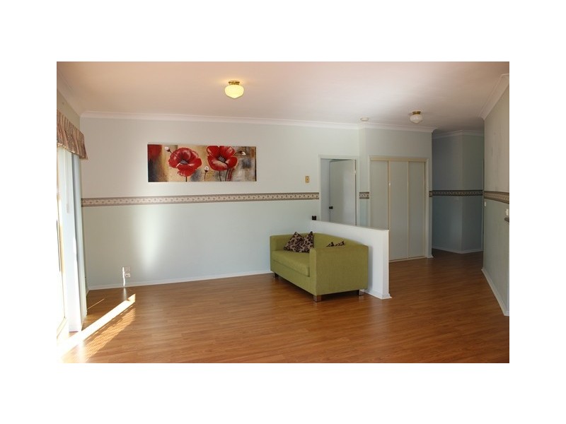 124 Willowtree Drive, Flinders View QLD 4305