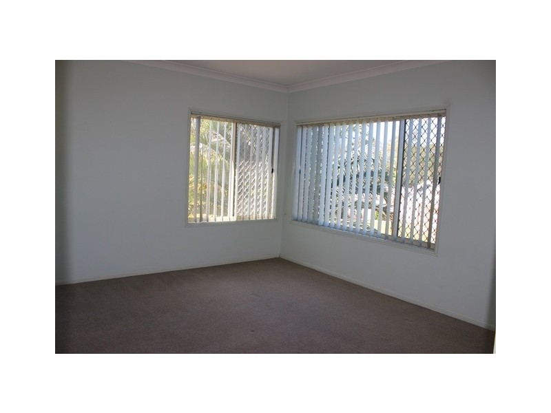 124 Willowtree Drive, Flinders View QLD 4305