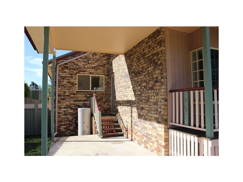 124 Willowtree Drive, Flinders View QLD 4305