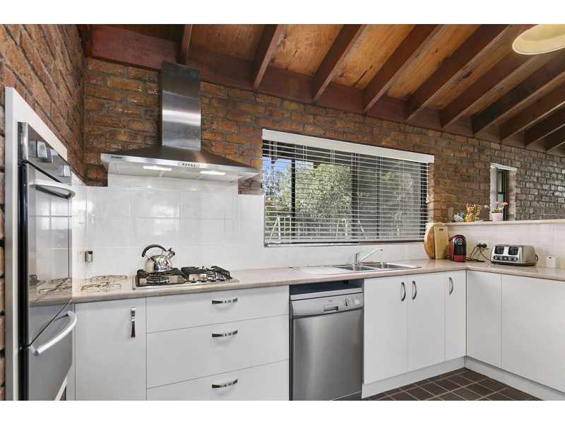 8 Lyndon Way, Karalee QLD 4306