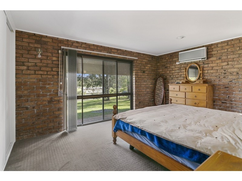 8 Lyndon Way, Karalee QLD 4306