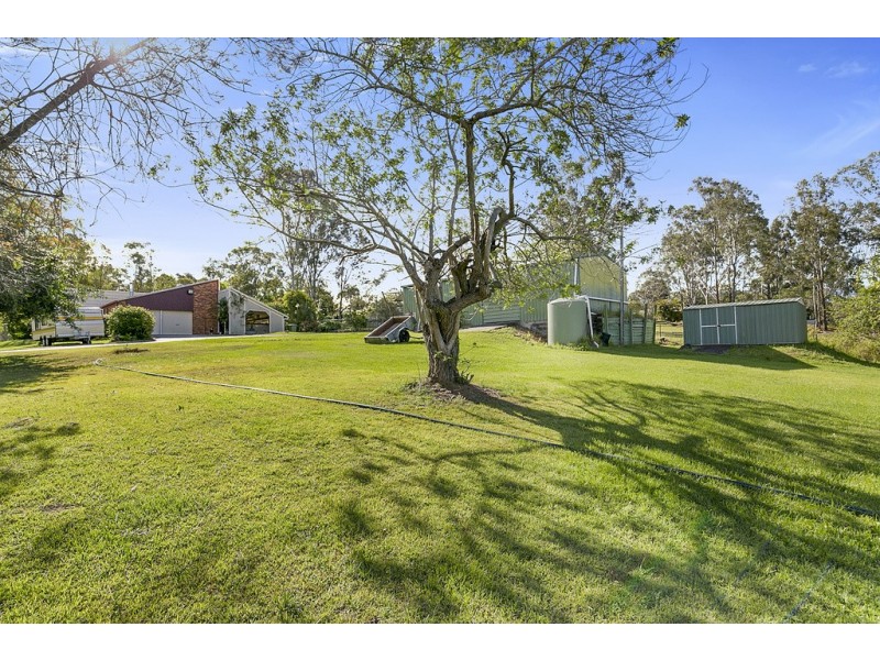 8 Lyndon Way, Karalee QLD 4306