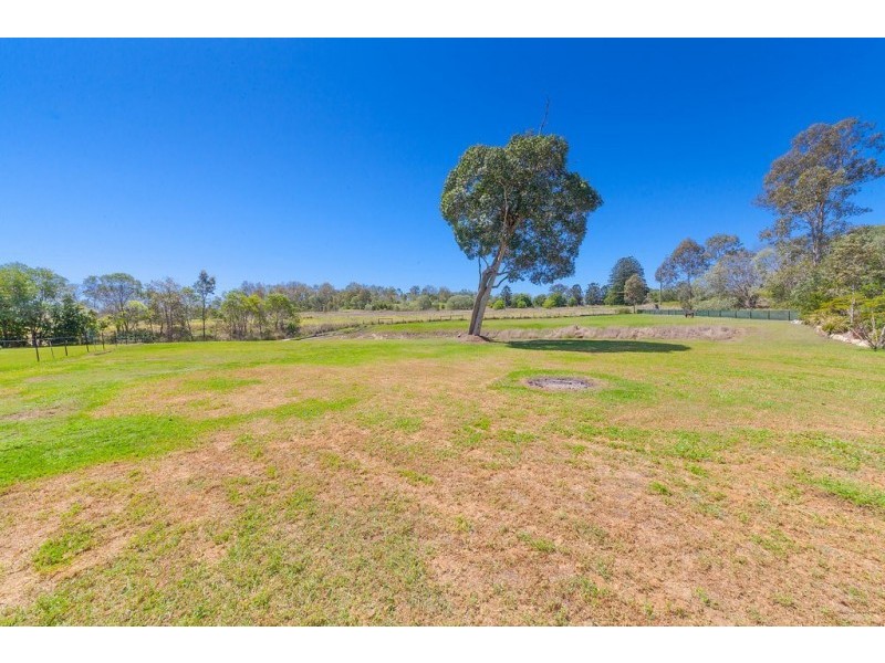 89 Cabernet Crescent, Pine Mountain QLD 4306