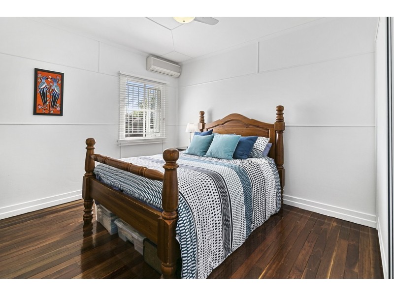 10 Coolibah Street, Silkstone QLD 4304