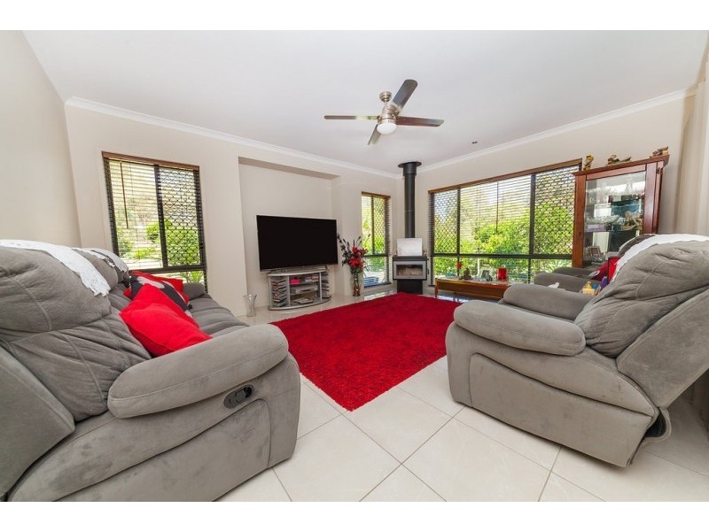 82 Chestnut Drive, Pine Mountain QLD 4306
