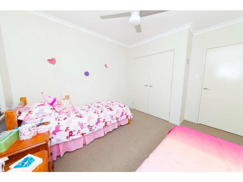 82 Chestnut Drive, Pine Mountain QLD 4306