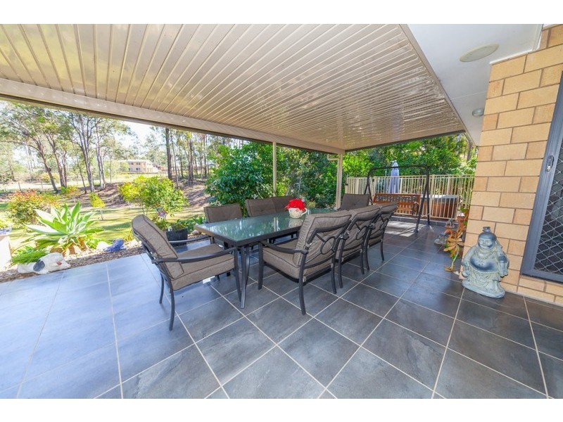 82 Chestnut Drive, Pine Mountain QLD 4306